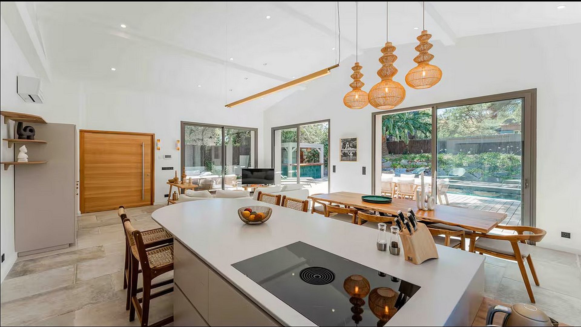 Protected: Villa Jane, Salin