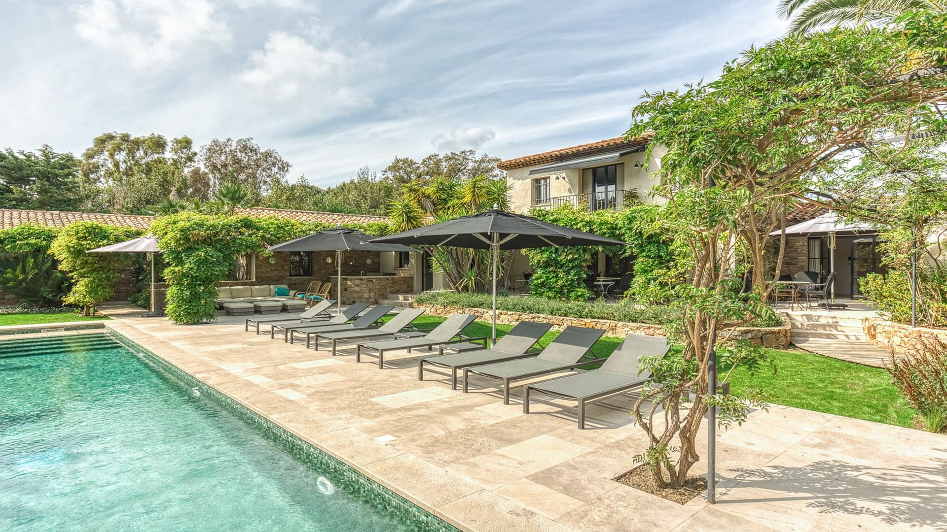 Villa Malou, Salin
