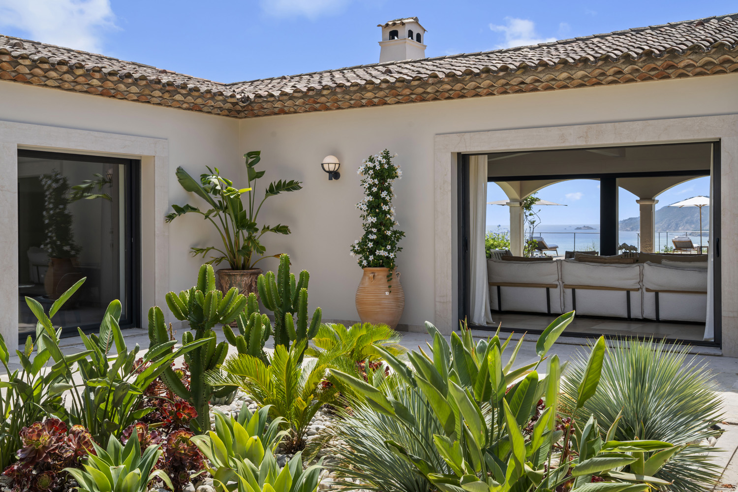 Protected: Villa La Belle, Pampelonne